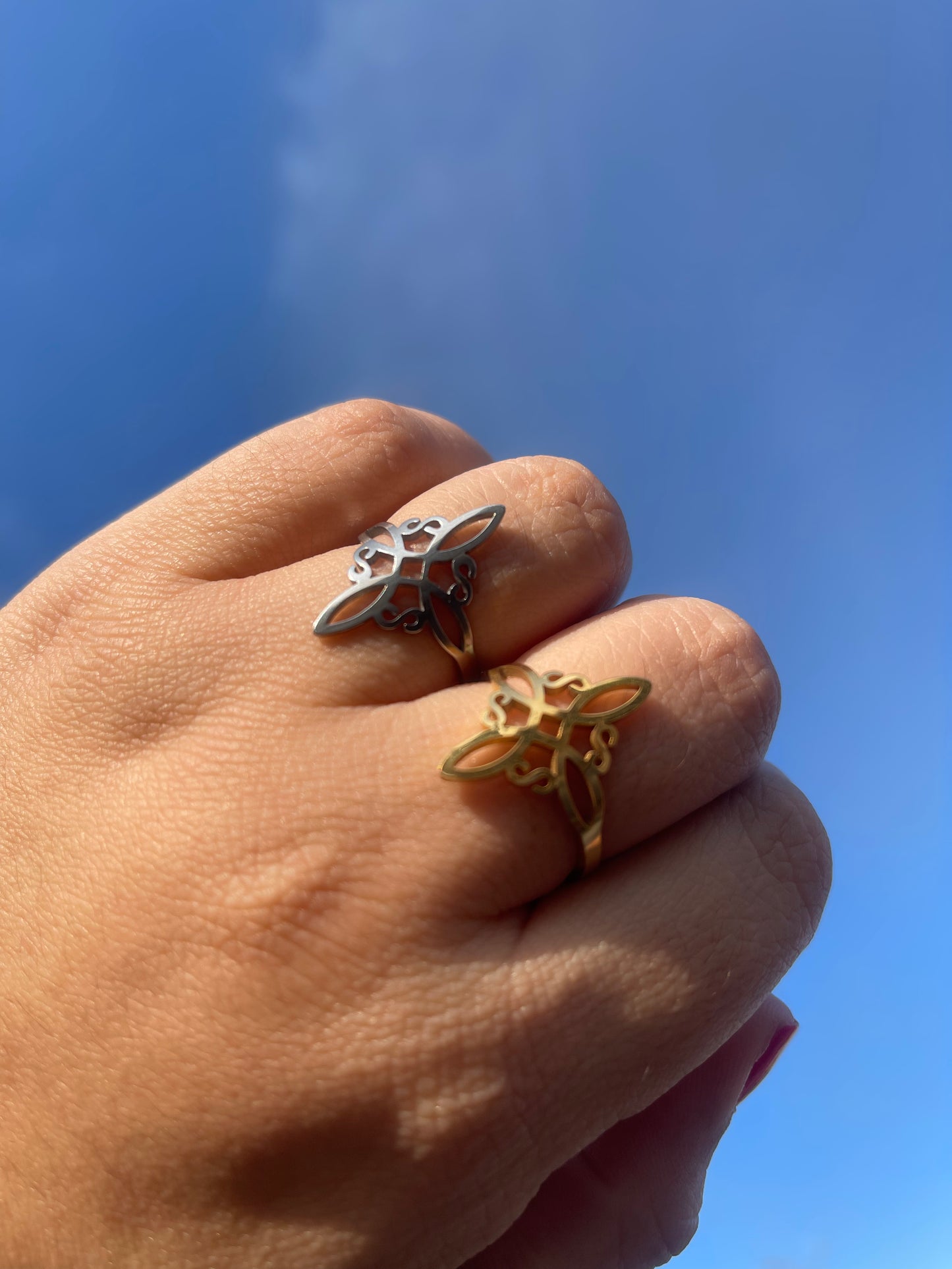 Anillo Nudo de Bruja
